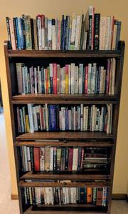 lot 326 image: Large Variety of Books