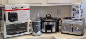 lot 334 image: Assorted Kitchen Gadgets