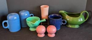 lot 354 image: Assorted Fiesta Serving Pieces