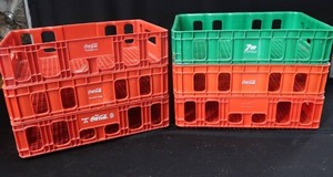 lot 86 image: 6 HEAVY DUTY CRATES