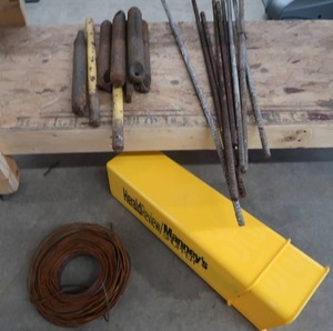 lot 90 image: TRAPPING LOT