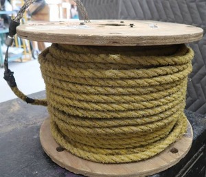 lot 107 image: HEAVY DUTY ROPE
