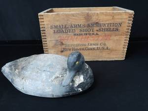 VINTAGE CLINTON DECOY / WINCHESTER AMMO BOX