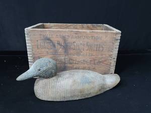 lot 35 image: HAND CARVED DECOY  WESTERN AMMO BOX