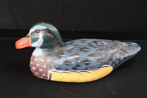 lot 38 image: VINTAGE DECOY