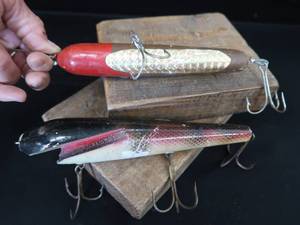 lot 146 image: 2 VINTAGE MUSKY LURES