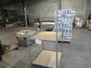 lot 116 image: Adjustable Silver Metal Frame Built to Fit Onto Pallets - Perfect for Projects