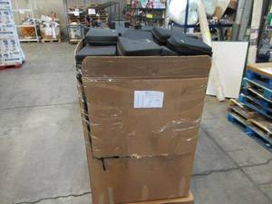 lot 117 image: Pallet of Store Overstock and Ecommerce Product - XL Neoprene Zipper Cases