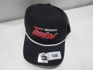 lot 186 image: NEW Fan Favorite Minnesota Twins Baseball Cap - Adjustable Trucker Hat - OSFM