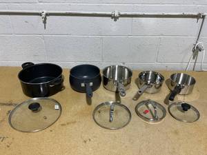 lot 186 image: 8PCS Miscellaneous Cookware