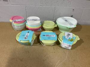 lot 307 image: LOT OF Tupperware Food Containers