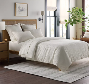 lot 474 image: 3pc King Trellis Pattern Comforter Bedding Set Cream - Hearth & Hand