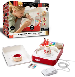 lot 488 image: FAO Schwarz Pottery Wheel Studio All-In-One Sculpting