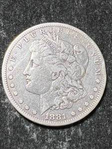 lot 46 image: 1881-S US MORGAN SILVER DOLLAR
