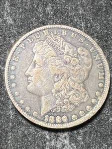 lot 66 image: 1886-O US MORGAN SILVER DOLLAR