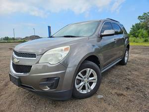 lot 10 image: 2012 Chevy Equinox