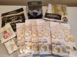 lot 30 image: 30th Birthday Party Decor