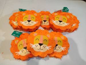 lot 54 image: Lion Themed Pinata Lot
