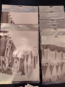 lot 70 image: Silver Banner Kits and Ceiling Decorations
