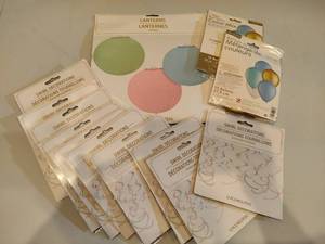 lot 95 image: Pastel Latex Ballons and Party Decor