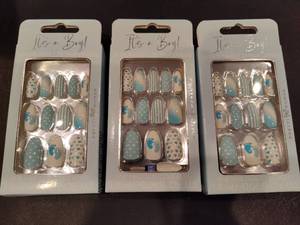 lot 86 image: Its a Boy Faux Fingernails
