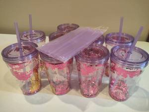 lot 102 image: Disney Princess Confetti Glitter CupsStraws