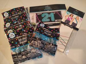 lot 103 image: 21st Birthday Decor