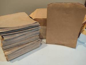 lot 117 image: Brown Paper Bags