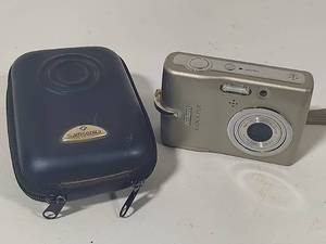 lot 161 image: Nikon Cool Pix L11 Camera