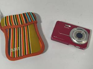 lot 163 image: Kodak Easy Share M340 Camera