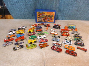 lot 22 image: Lot of Mini Die-Cast Cars and Trucks