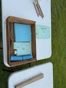 lot 47 image: ICE PACKS AND CRATE
