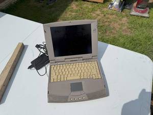 lot 52 image: LAPTOP