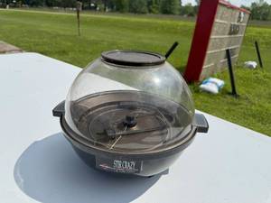 lot 53 image: POPCORN POPPER