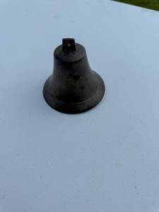 lot 57 image: BELL