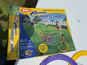 lot 63 image: PLASTIC HORSESHOES.