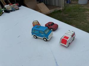 lot 78 image: METAL TOY VEHICLES.