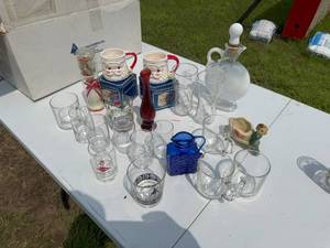 lot 103 image: VARIOUS GLASSES.