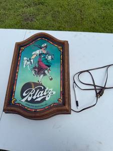 lot 106 image: BLATZ BEER SIGN.