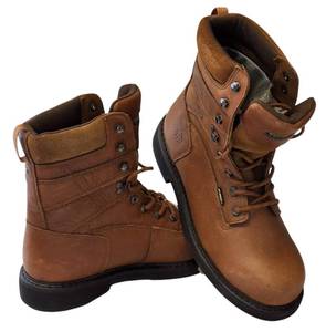 lot 6 image: Wolverine  Mens Size 9M (model number W02566) -Durashocks Mens 8 Waterproof Composite Safety Toe Work Boot