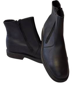 lot 7 image: Fin & Feather  Mens Size 11.5 E2 - 7 Twin- Zip Fleece Boots