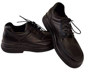 lot 23 image: Red Wing  Mens Size 9D ( Model 8657) -  Oxford Black Leather Moc Toe -
