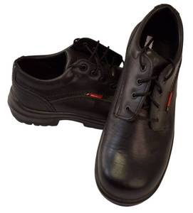 lot 24 image: Red Wing  Mens Size 9.5 (model number 133) -  King Toe Oxford Work Shoe
