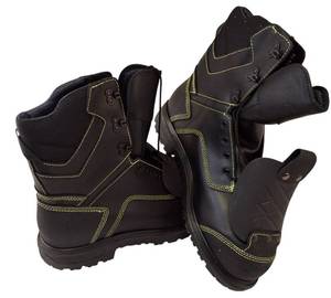lot 72 image: Red Wing  Mens Size 12.0 2E ( Model 3534) -BRNR XP - Met Guard