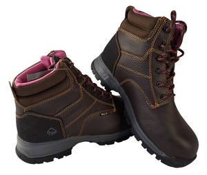 lot 80 image: Wolverine   Womens Size 9.5 W ( Model W10180) Piper Waterproof Composite Toe 6 Inch Work Boot