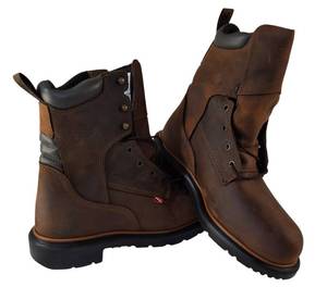 lot 85 image: Red Wing  Mens Size 9.5 E2 (Model 400) - DynaForce 8-inch Waterproof Soft Toe Boot