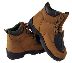 lot 88 image: Red Wing  Mens Size  9D (Model Number4456) -King Toe 6-inch Work Boot