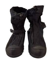 lot 109 image: NEOS   10 Voyager Universal size XL ( Model Number VNN1-BLK-XL)-  Nylon All Season Waterproof Overshoes, Black