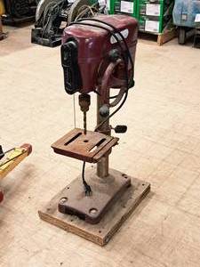 lot 38 image: Drill Press