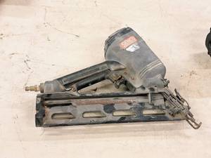 lot 44 image: Senco Pneumatic Nailer